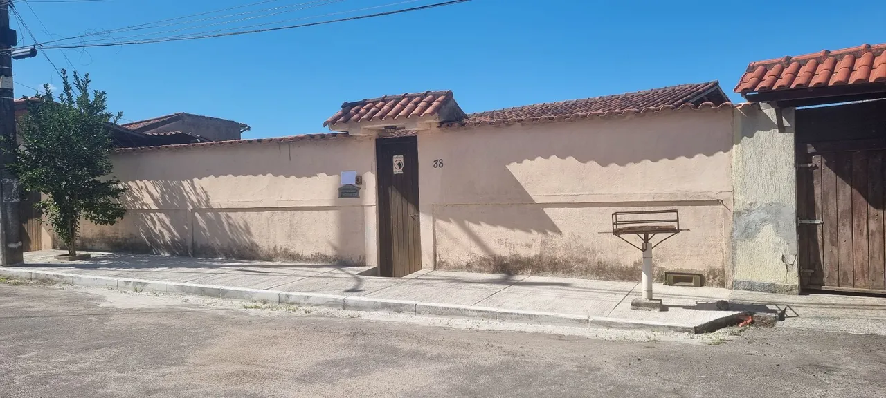 VENDO URGENTE CASA EM PIRATININGA COM VISTA PANORÂMICA