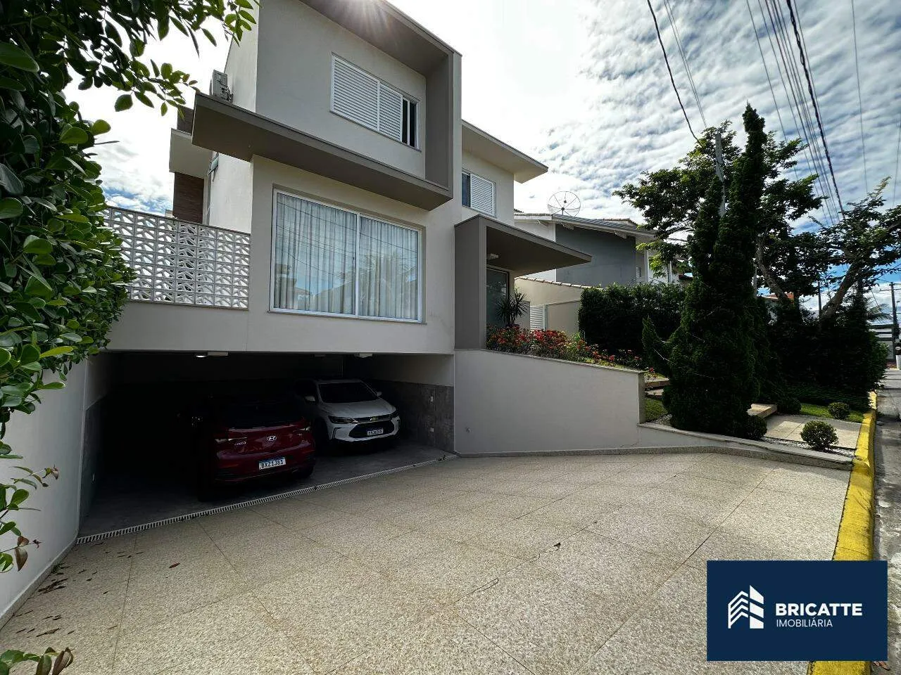 Casa em condomínio à venda, 3 quartos, 3 suítes, 4 vagas, Vila São Paulo - Itanhaém/SP