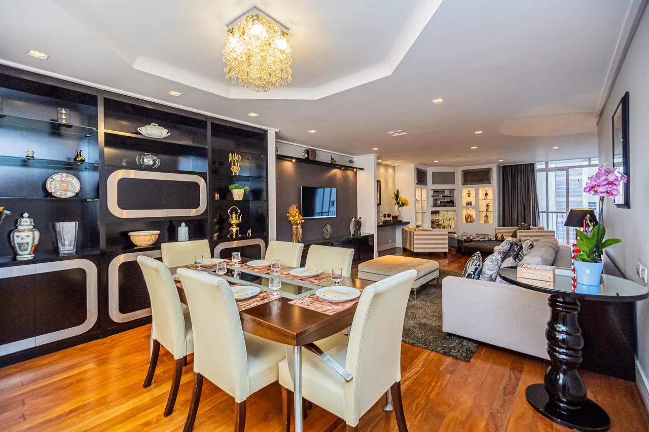 Venda apartamento reformado, Rua São Vicente de Paulo 456, 3 dormitórios, 212m²,1 Suítes,