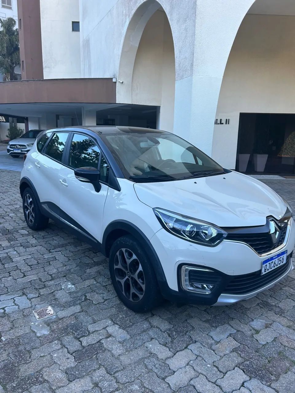  CAPTUR 1.6 aut com 35mil km impecável  - Foto 4