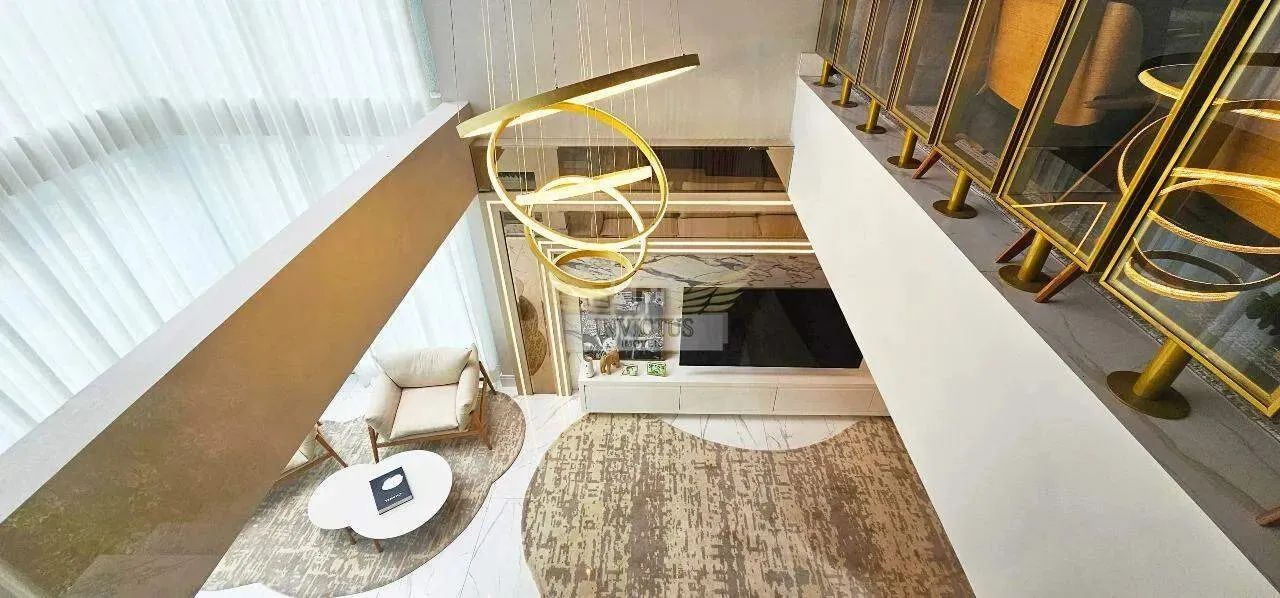Duplex Mobiliado com 3 Quartos no Condomínio Vertice para Comprar, 324m² - Campestre, Sant - Foto 5