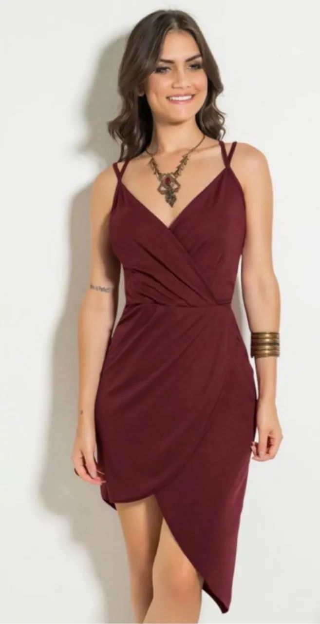 Vestido bordô assimétrico TAMG