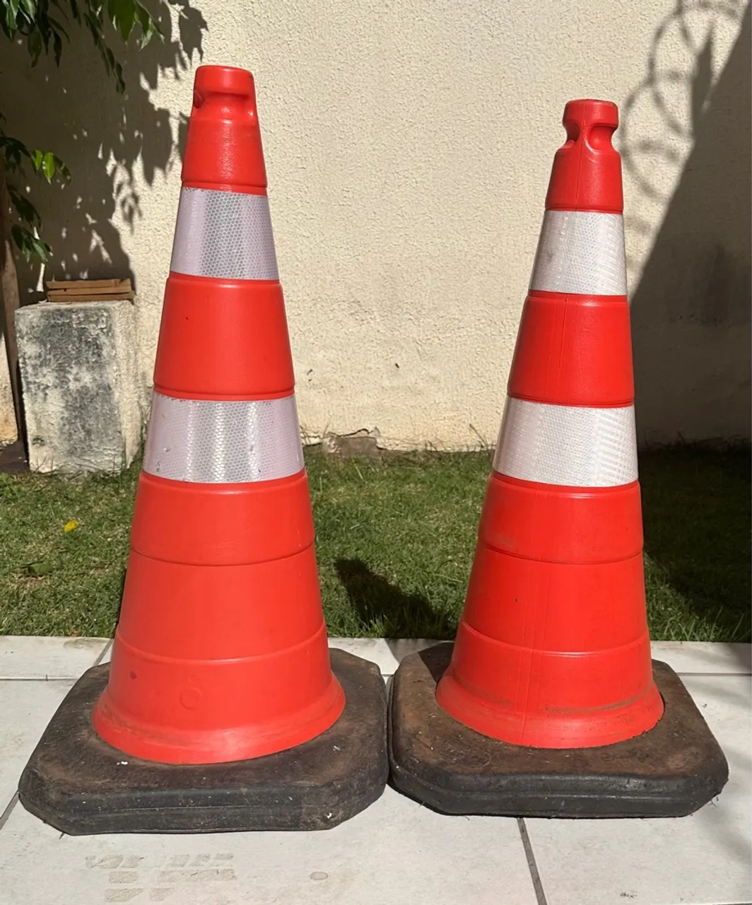 Cones de Sinalização USADO Laranja com Faixa Refletiva