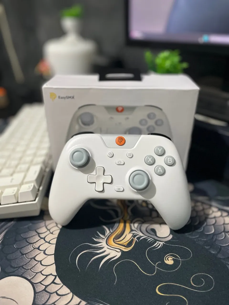 Controle Sem Fio EasySMX X05 RGB, Analógicos e Gatilhos Hall Effect ?