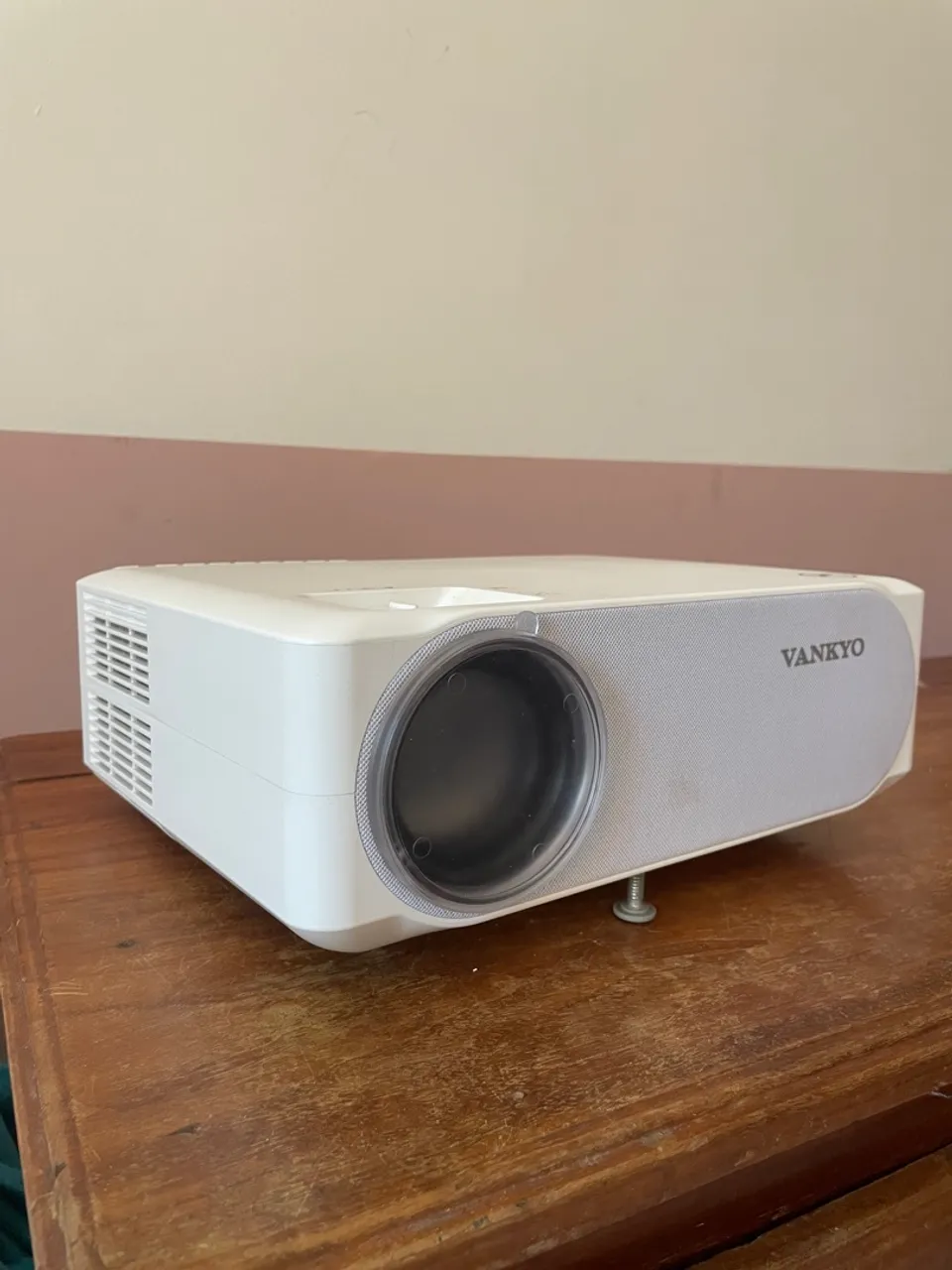 Projetor VANKYO V630W