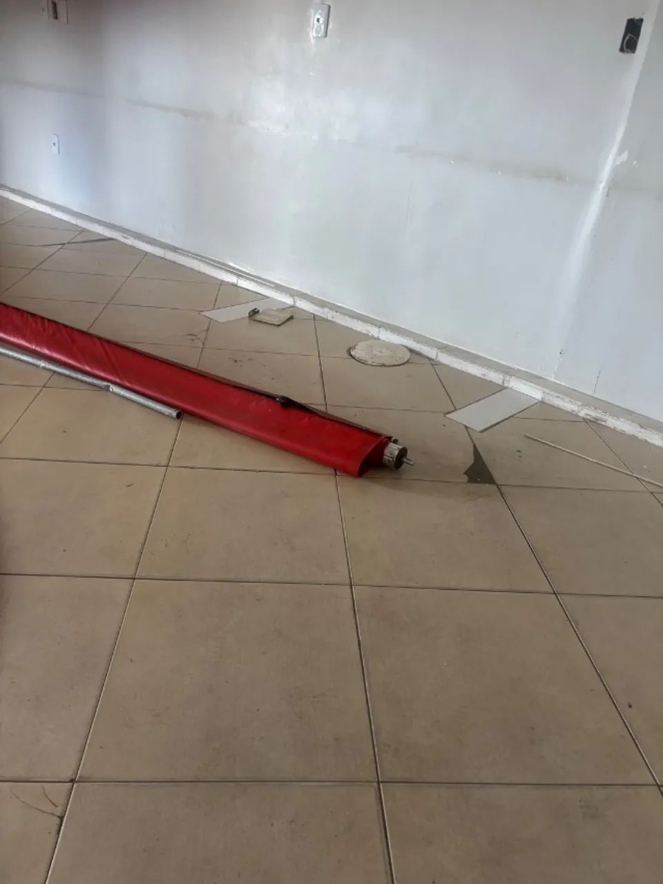 Alugo excelente loja em Avenida comercial. - Foto 5