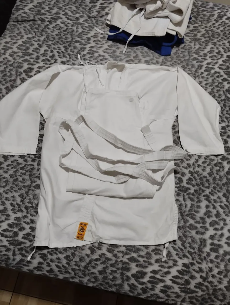 Kimono para Karatê Branco.