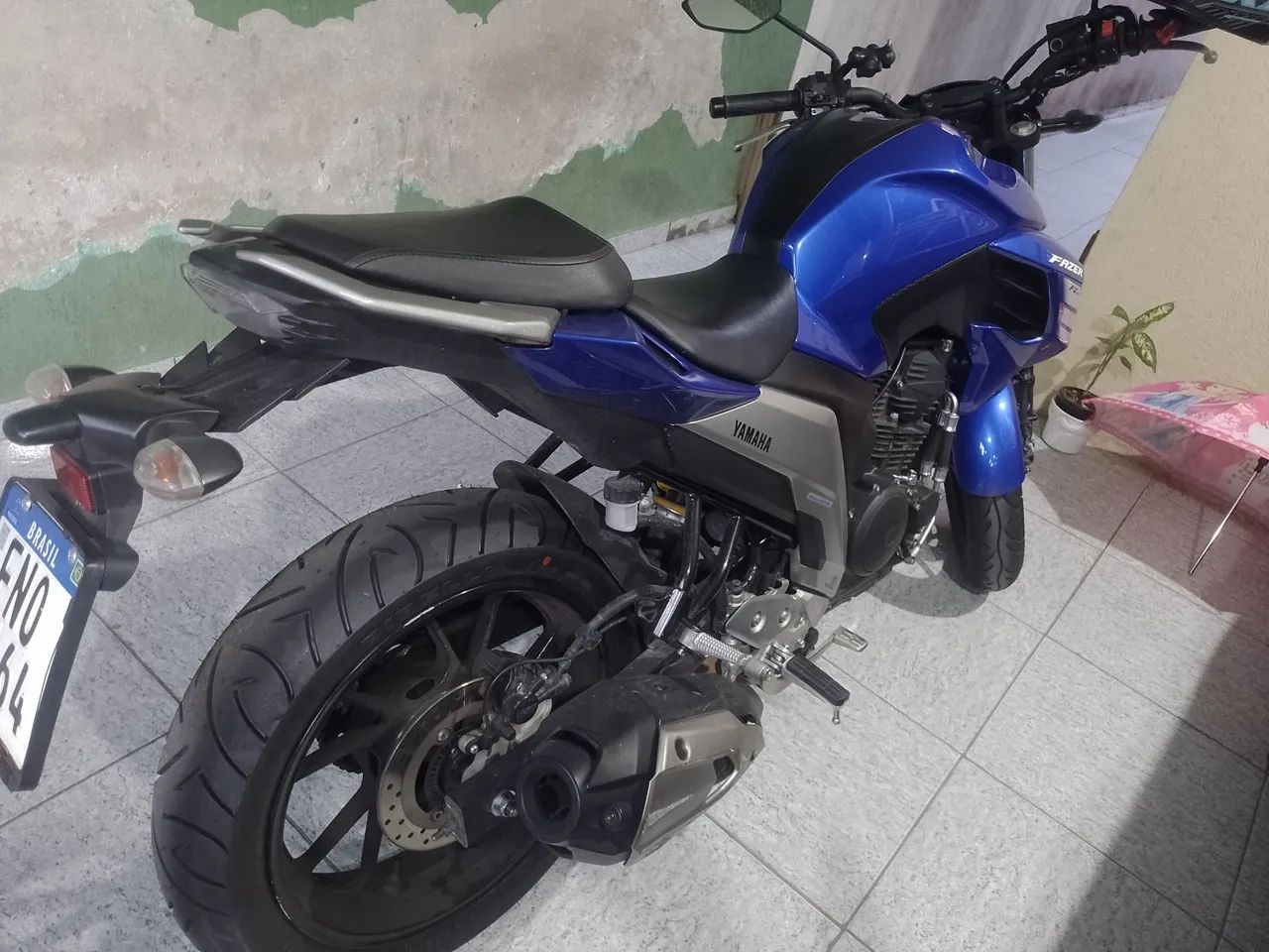  FZ25 2023 aceito troca 