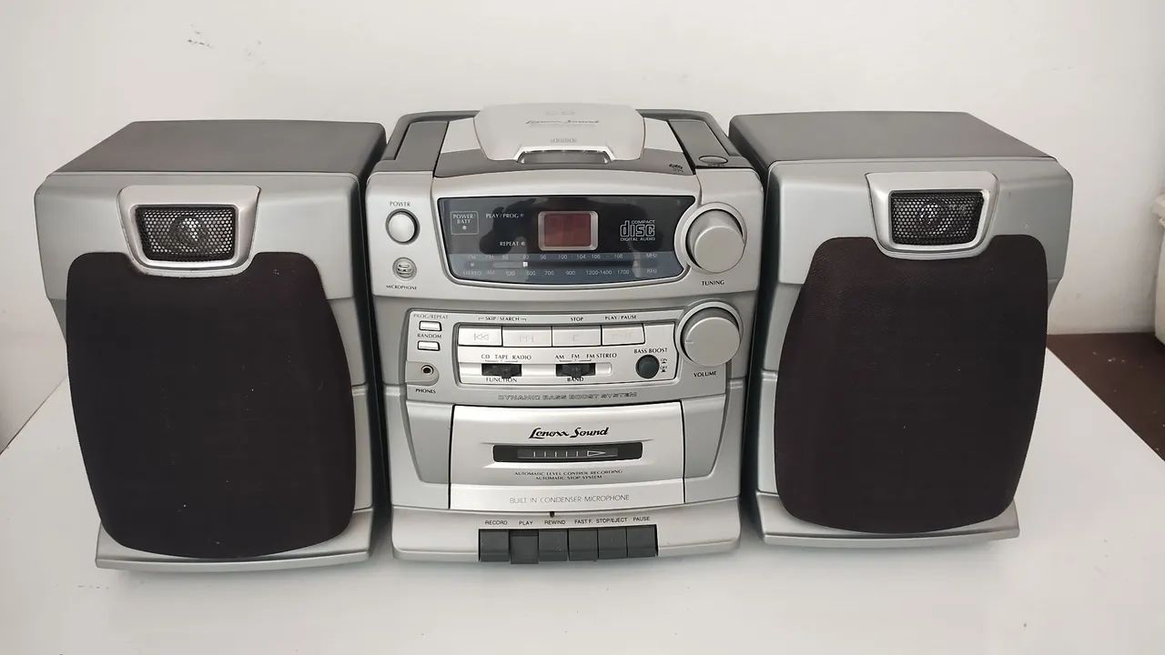 Rádio toca fita 