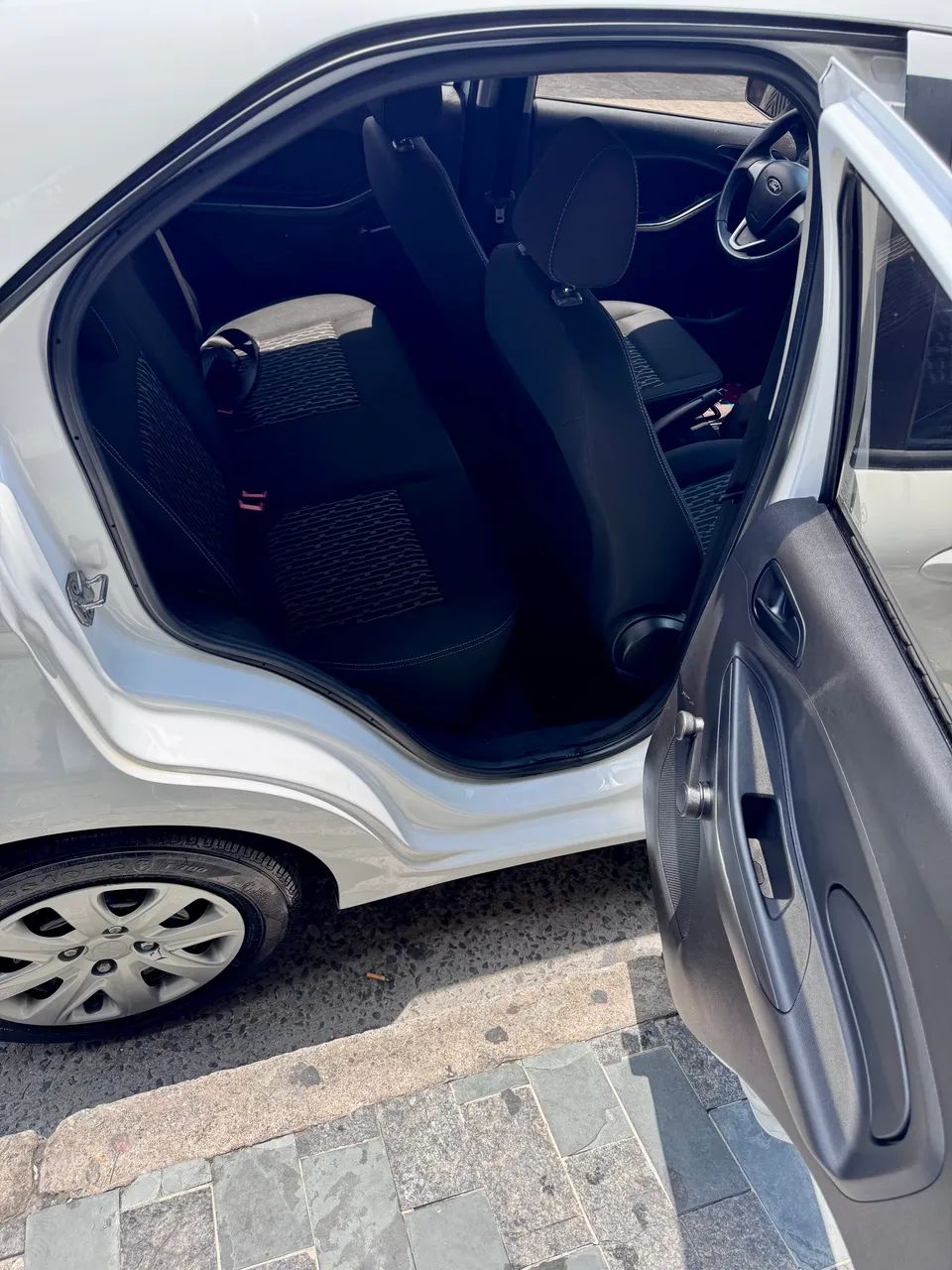 Ford KA 1.5 16V Flex 5P 2015 - Foto 11