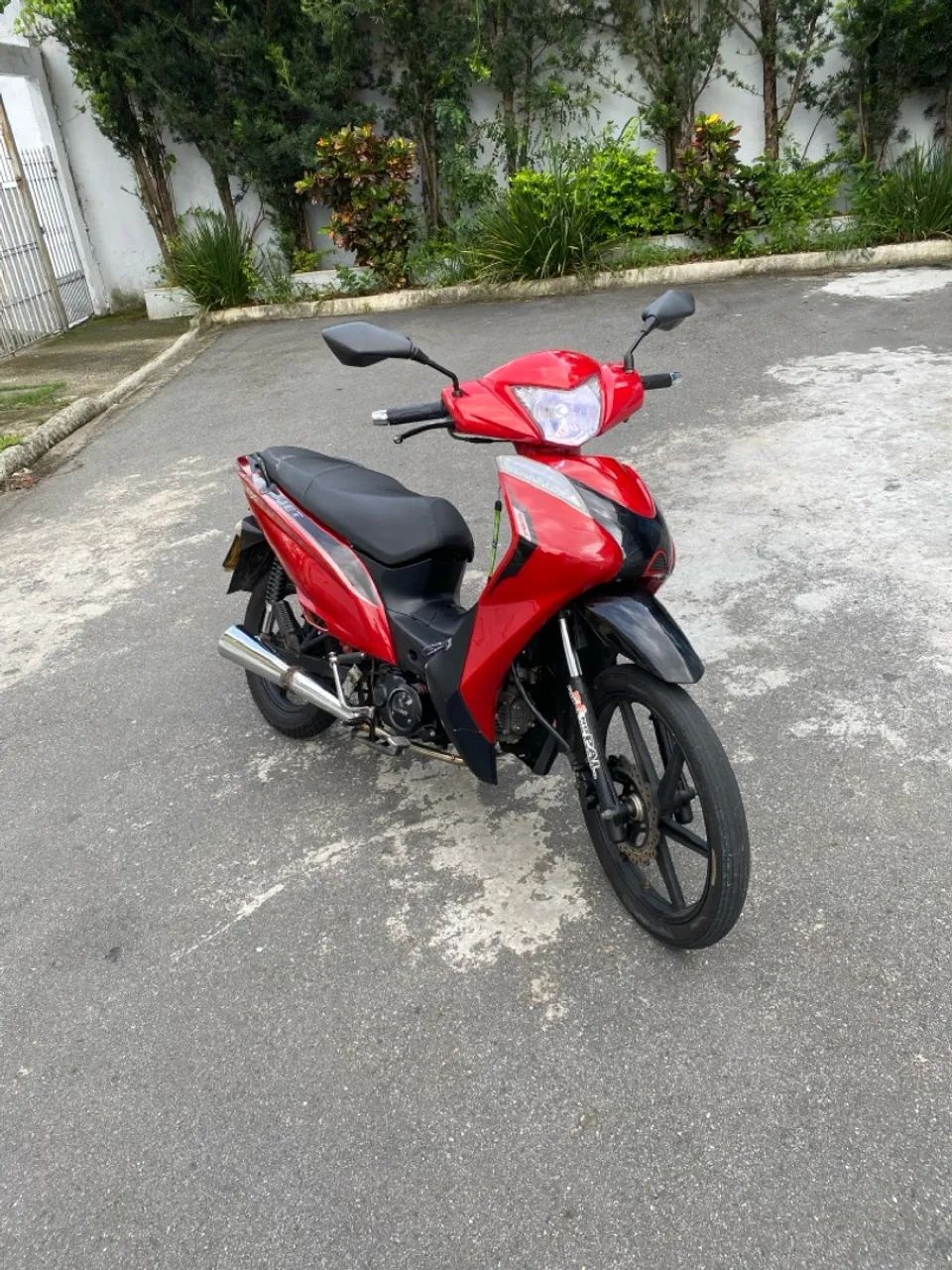 Shineray jet 50cc freios ,ok rodas,ok partida elétrica ok - Foto 2