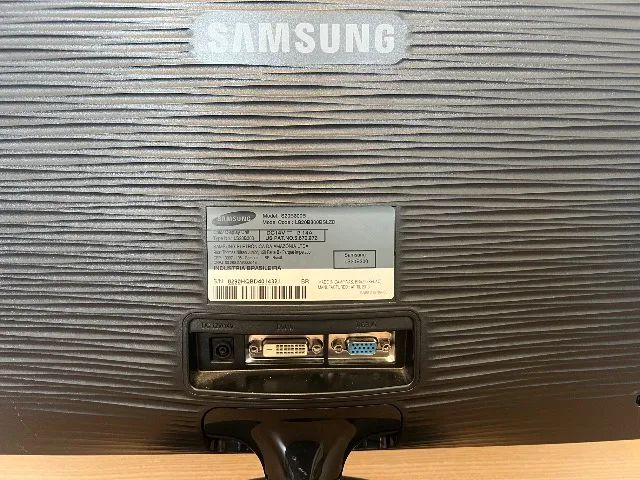 Monitor Samsung 20" 1.600x900 - Foto 5
