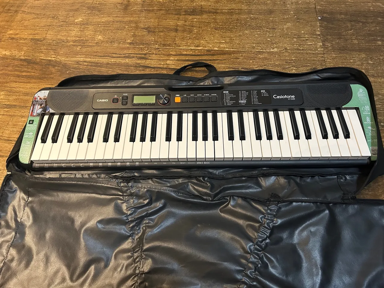 Teclado Casio CT-S200 - Casiotone