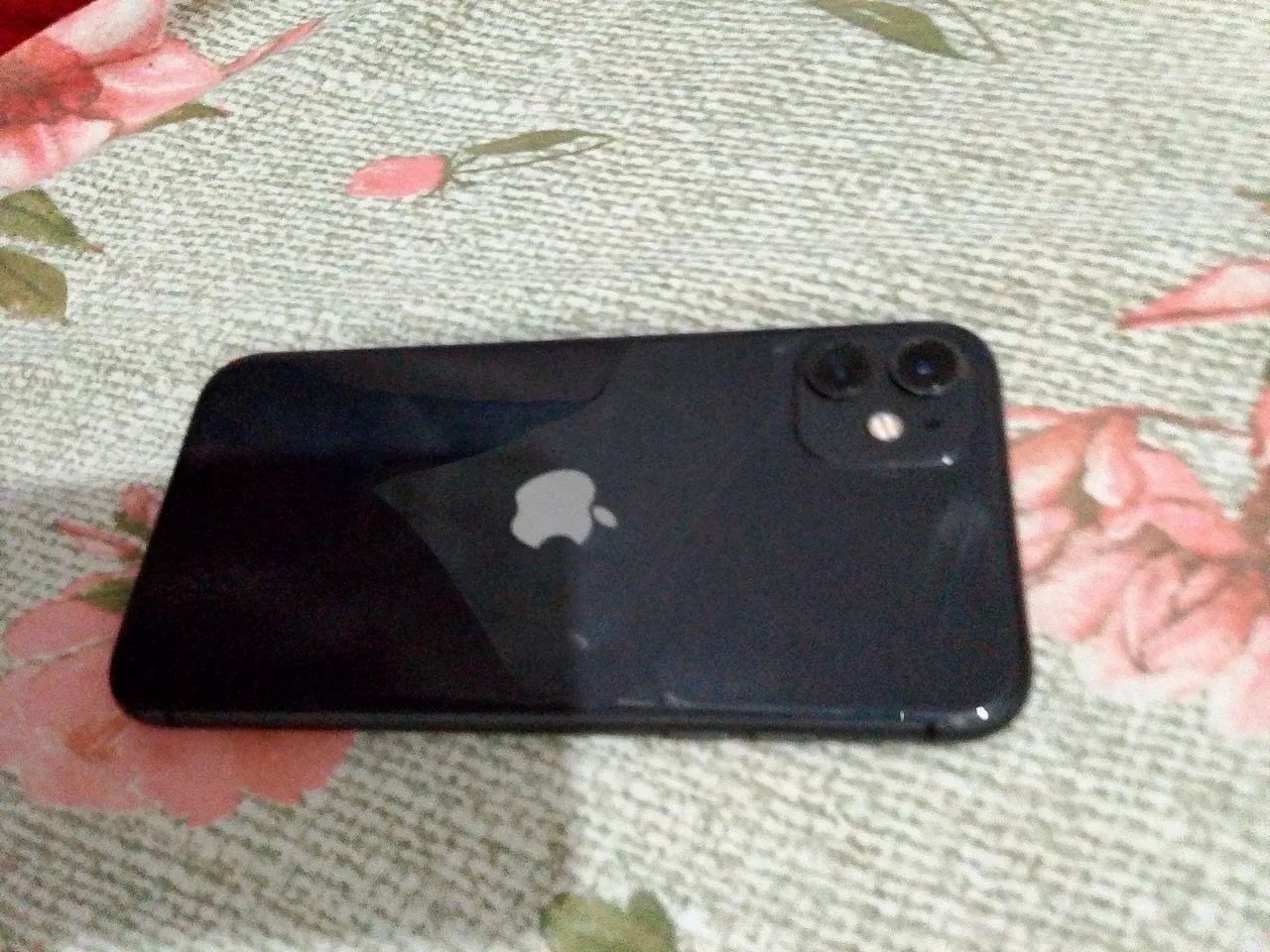 iPhone 11 Black iCloud em meu nome deixo em branco  - Foto 2