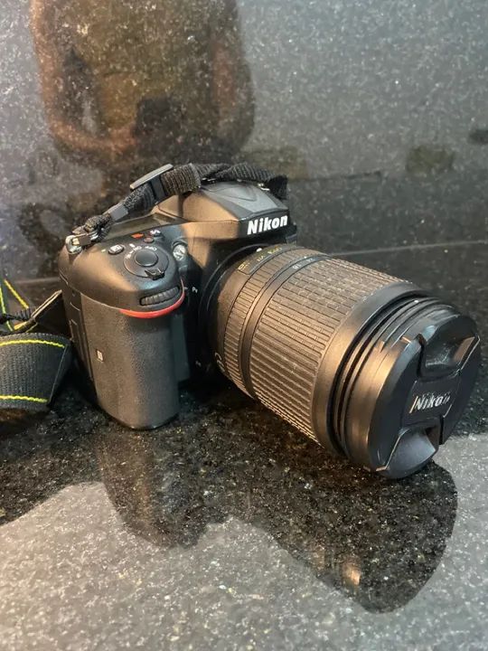 Vendo câmera Nikon D7200 com lente 18 -140 com Flash  - Foto 6