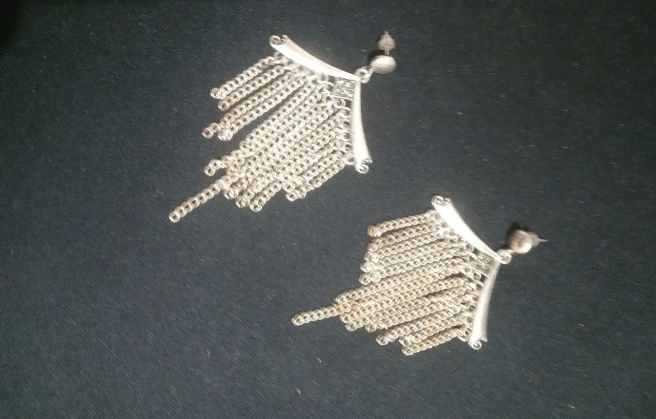 Brincos de franjas prateados Feminino  - Foto 2