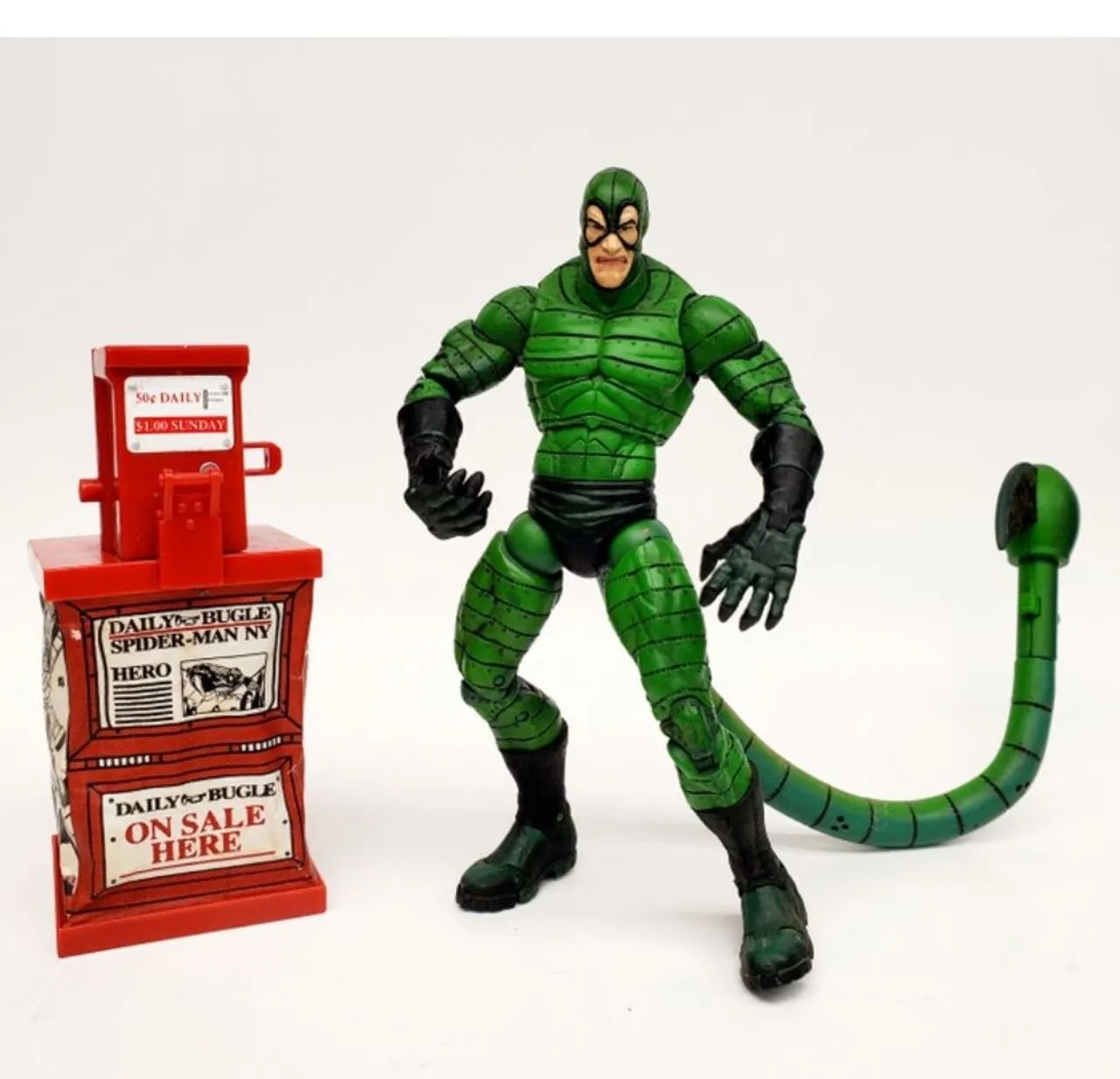 * MT Banca Jornais Homem Aranha Classics do Scorpion com Defeito - Foto 6