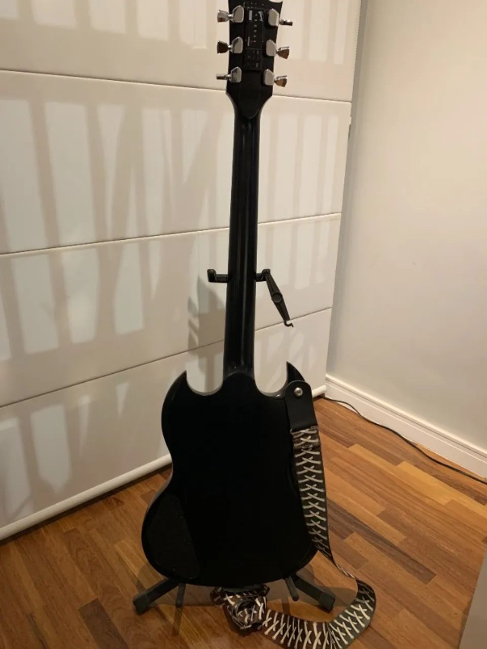 Guitarra Gibson SG (comprada na Alemanha) - Foto 2