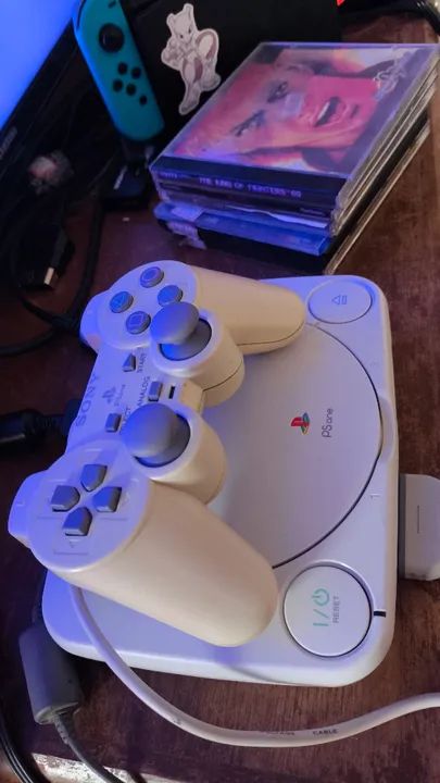 PSone ou PlayStation babe com jogos 