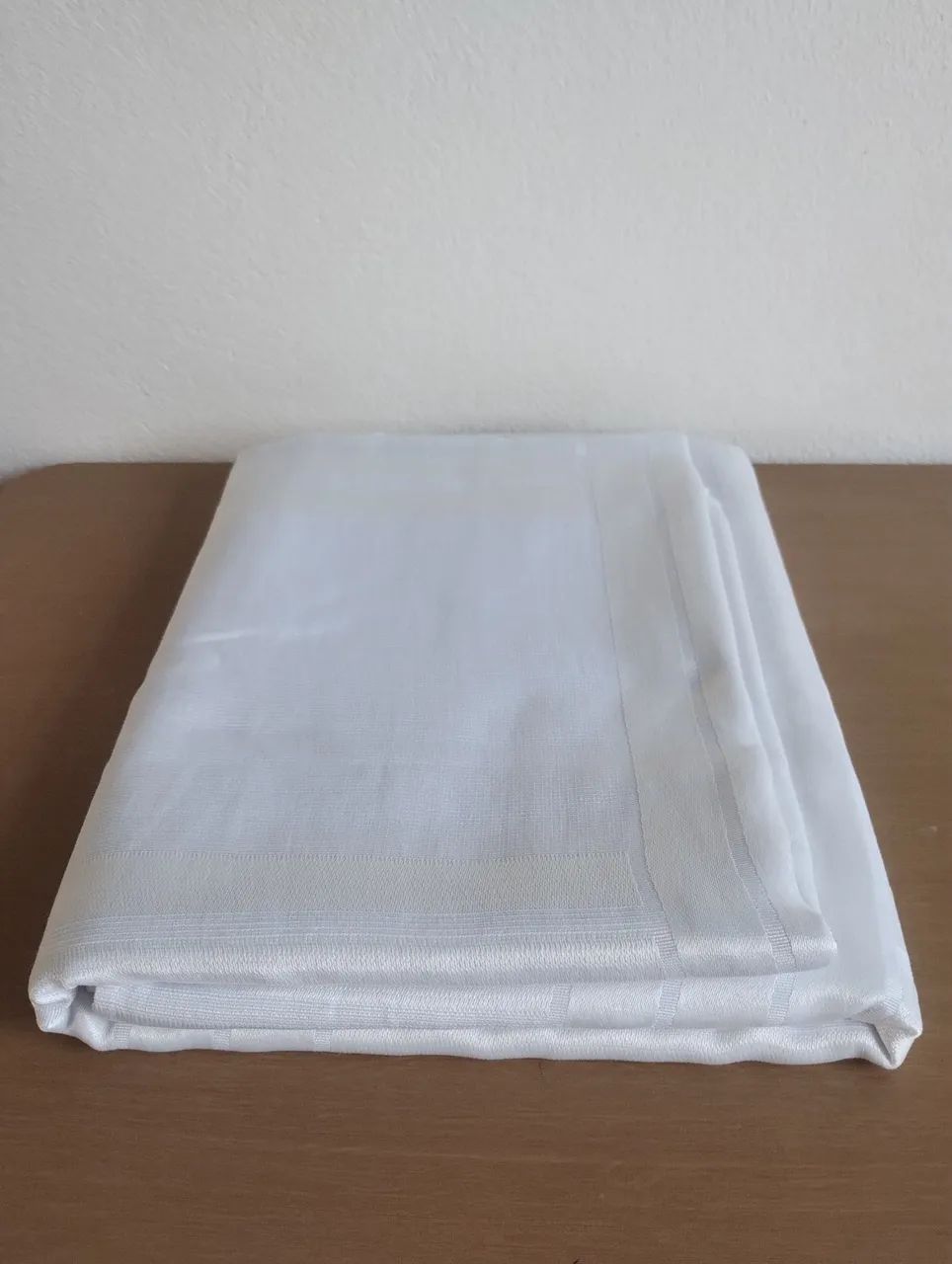 Toalha de mesa branca - 1,60m x 2,50m