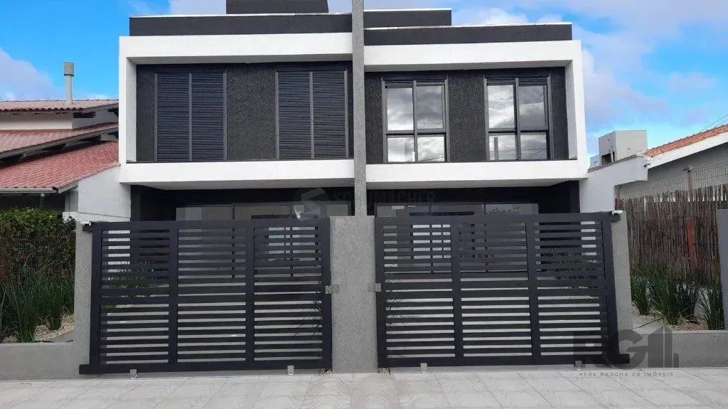 Sobrado centro Xangri - lá nunca habitado 3 suites 2 vagas