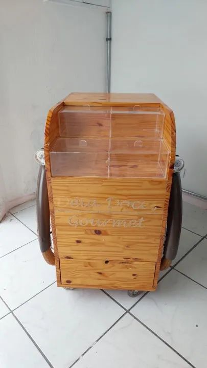 Carrinho de Doces Gourmet 