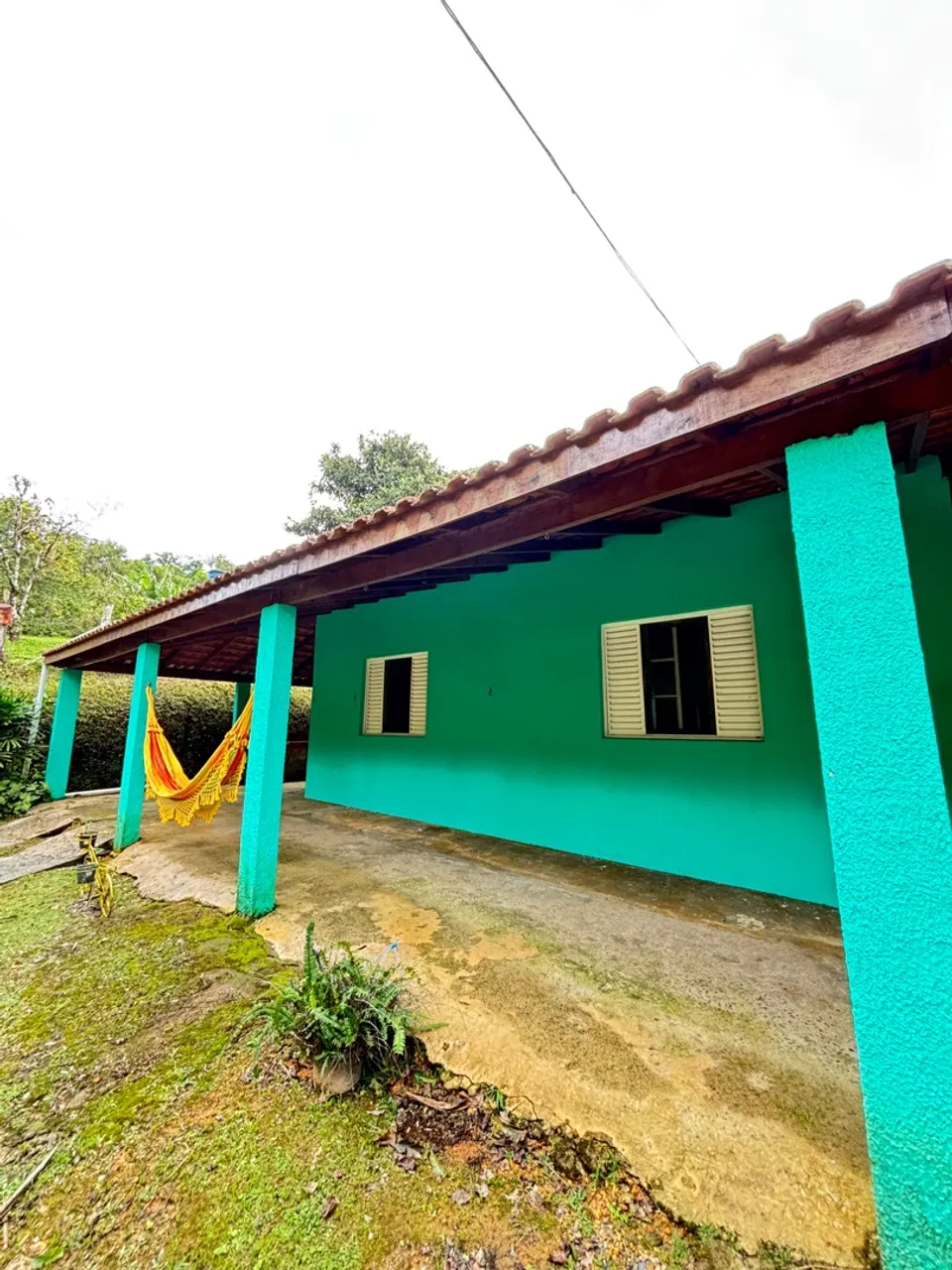 Aluga-se casa em Chácara - Tapiraí SP