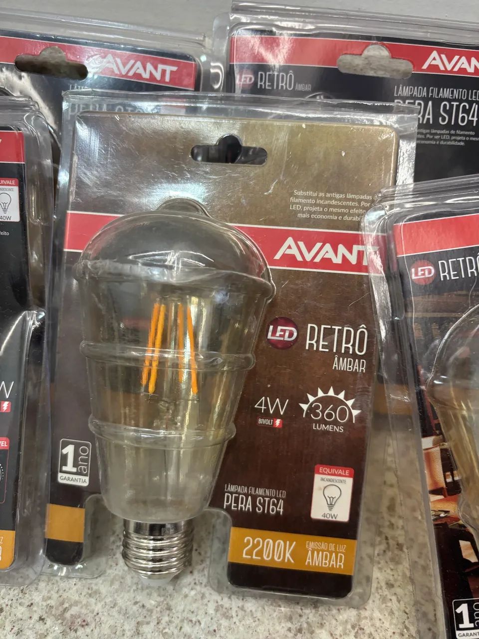 Kit com 12 lâmpadas Avant 220v