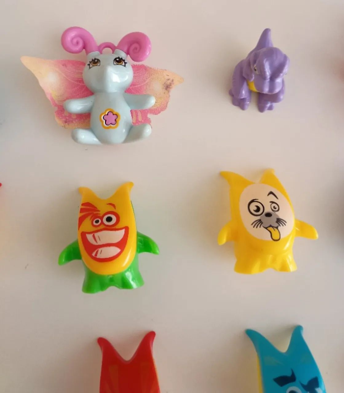 Lote com 34 Miniaturas - Kinder Joy - Foto 5