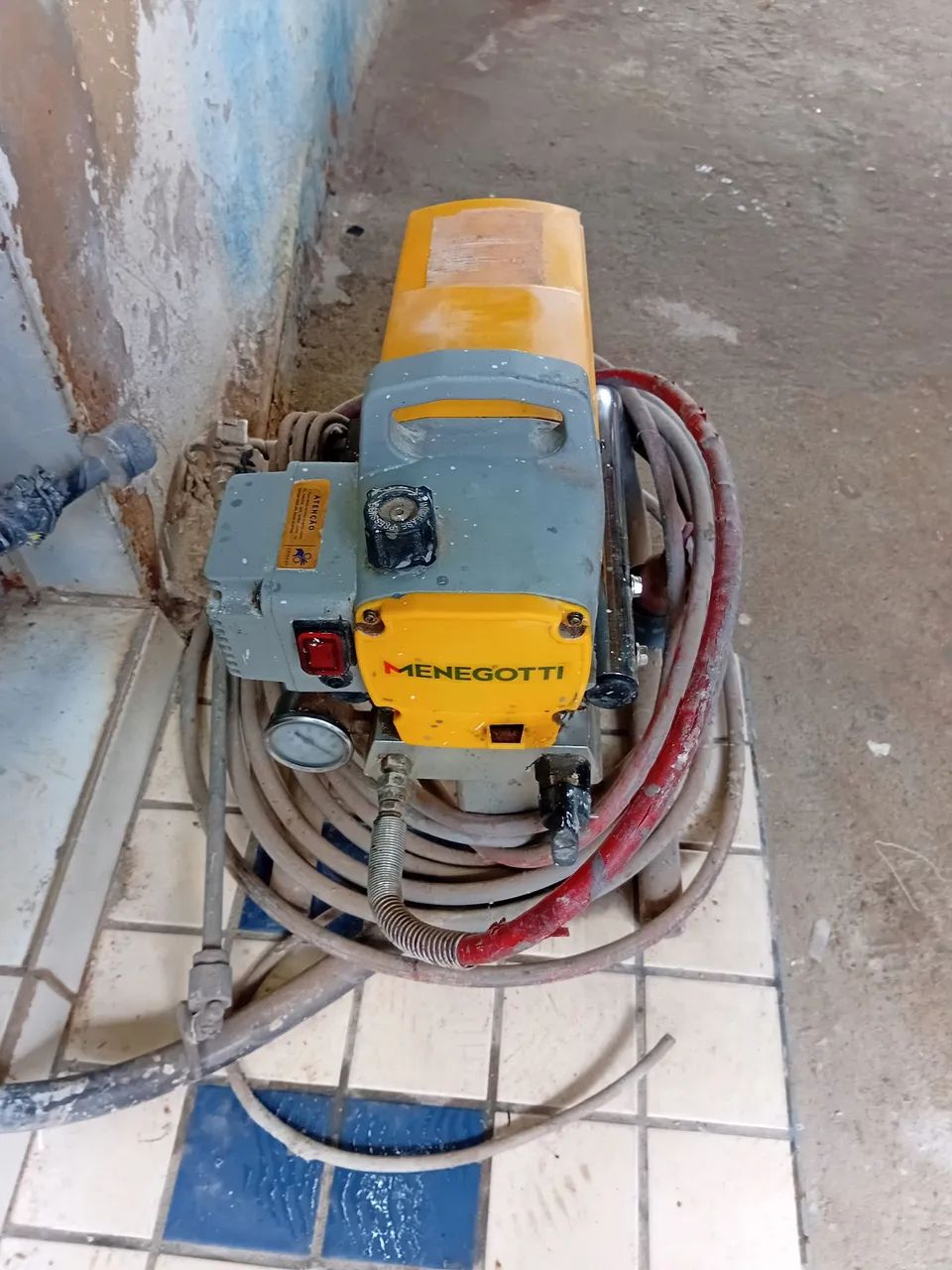 Máquina de pintura menegotti
