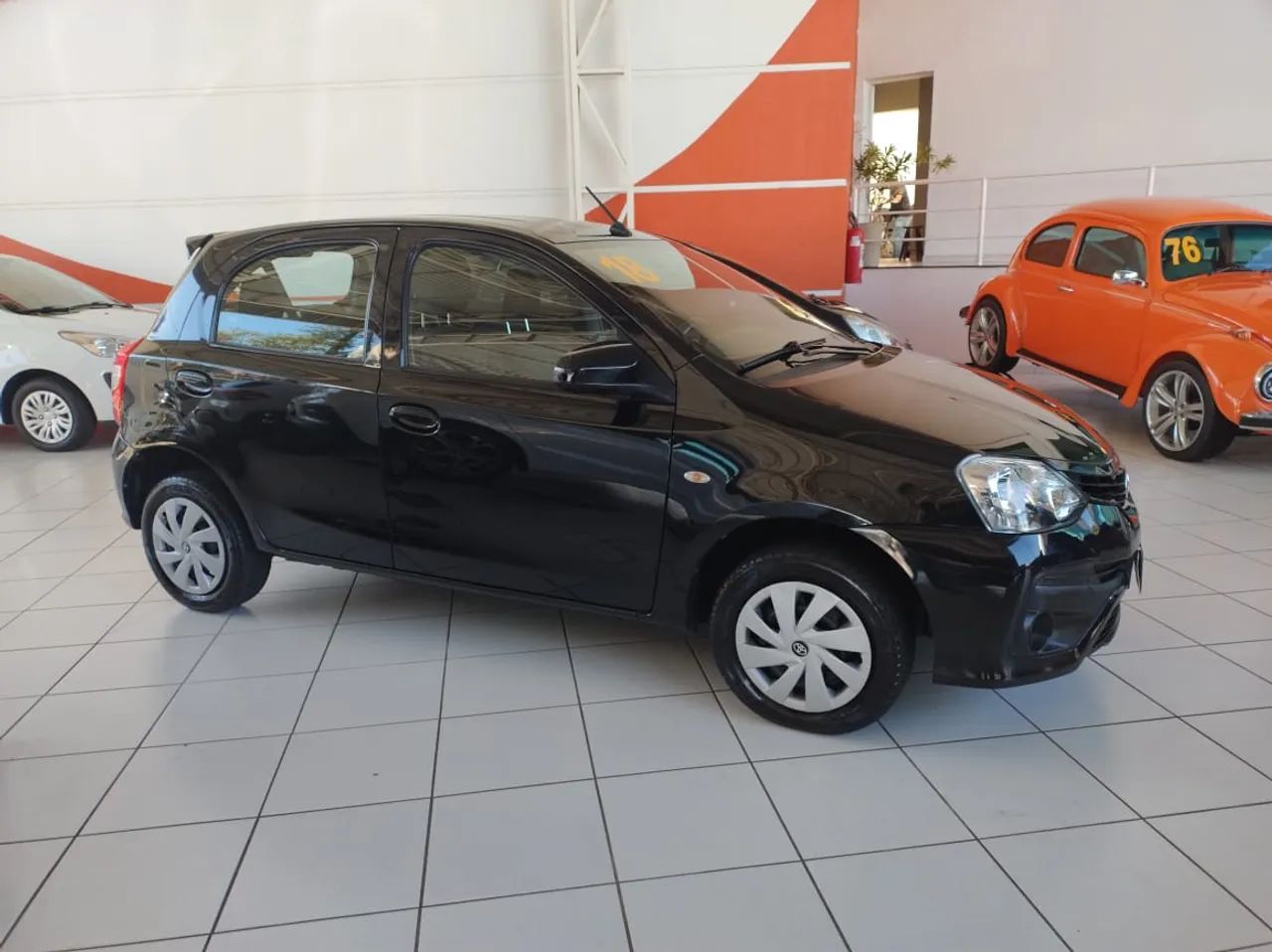 TOYOTA Etios Hatch 1.3 16V 4P FLEX X - 2018 - Foto 5