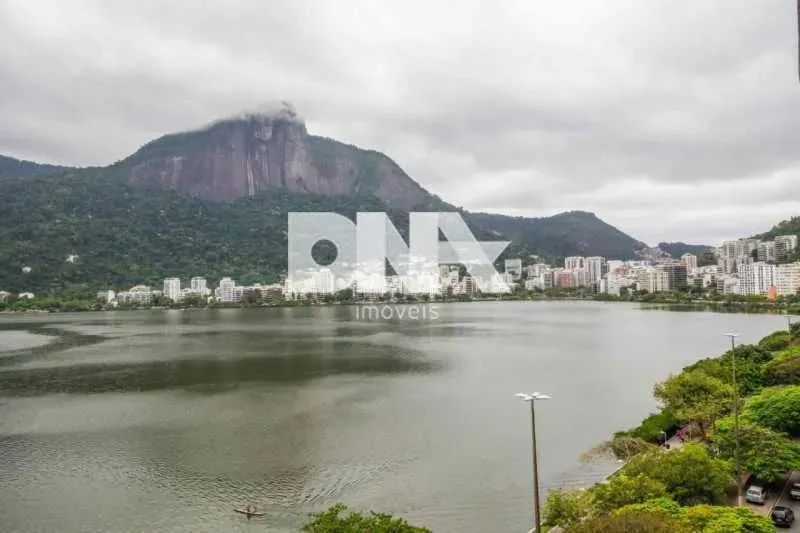 Apartamento : / Residencial / Lagoa
