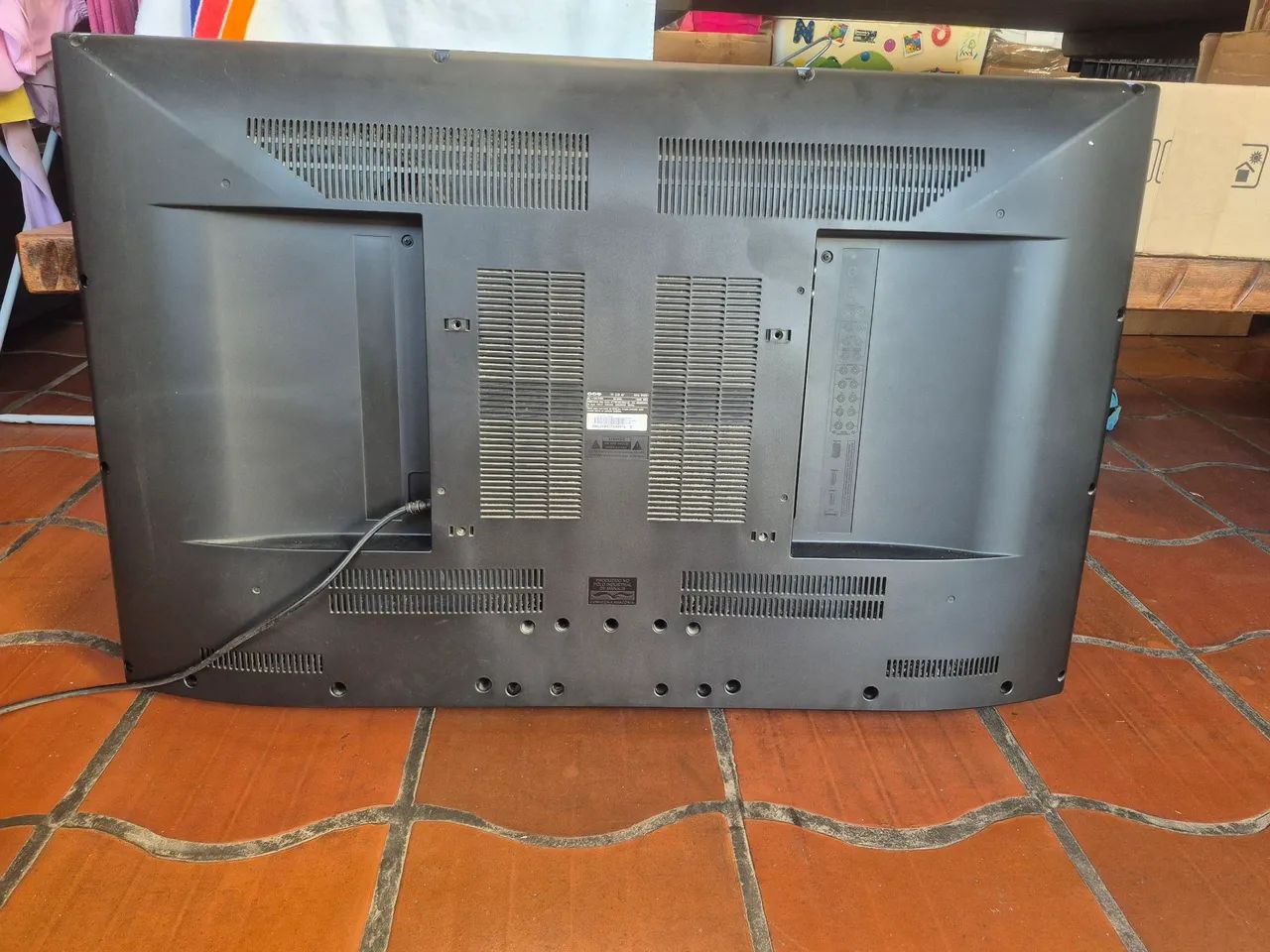 TV LCD CCE STILE 42" - Foto 4