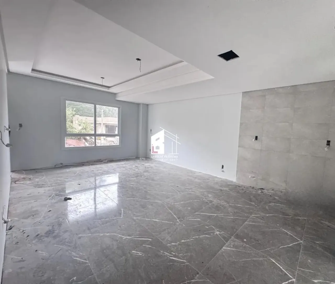 Sobrado novo c/ 3 Quartos à Venda em Ana Rech