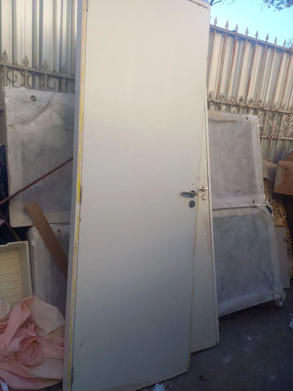 Portas,perfil e montantes.