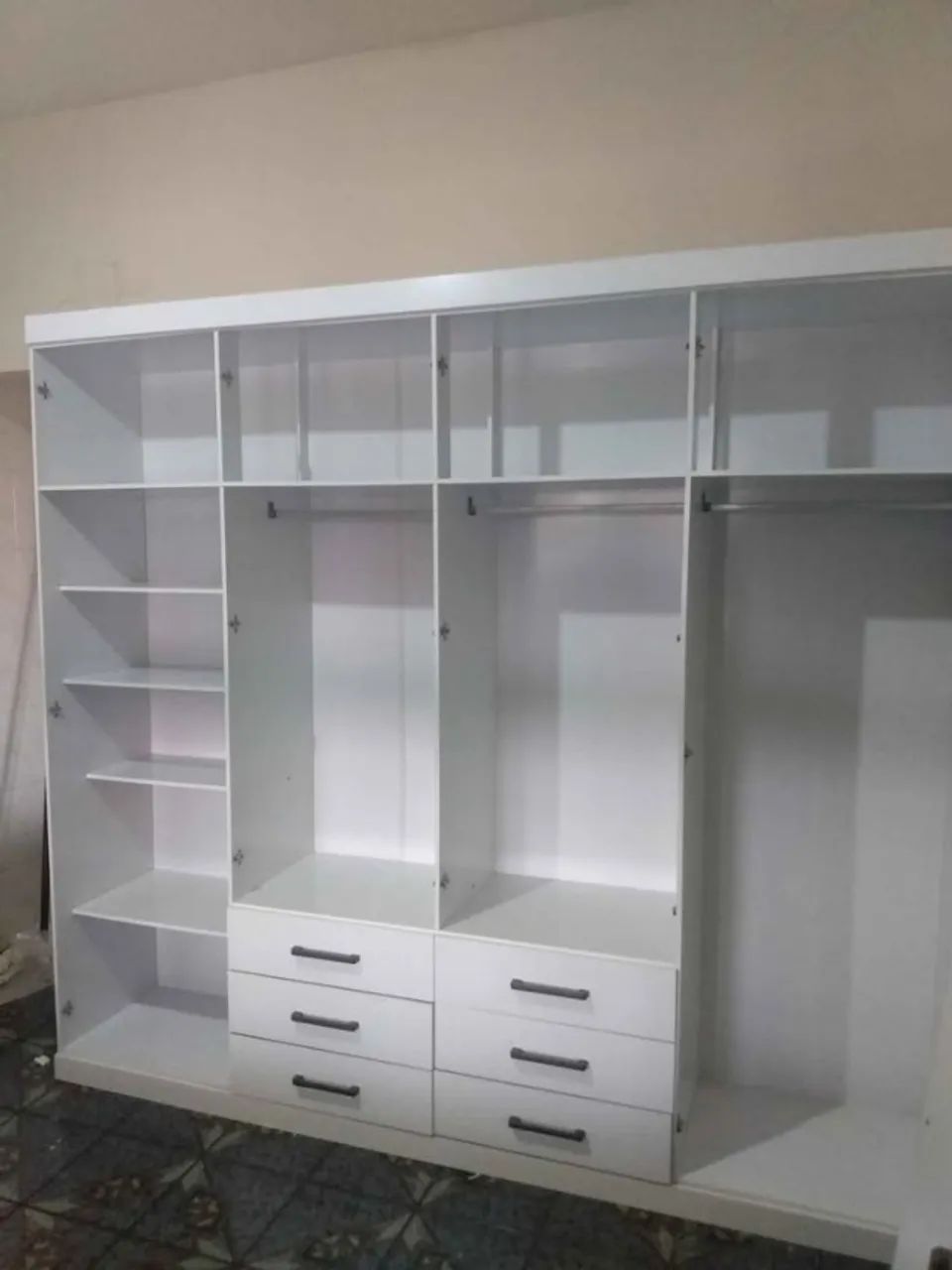 GUARDA ROUPA DE CASAL SEMI NOVO - Foto 2