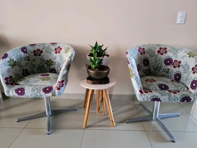 2 Poltronas giratórias
