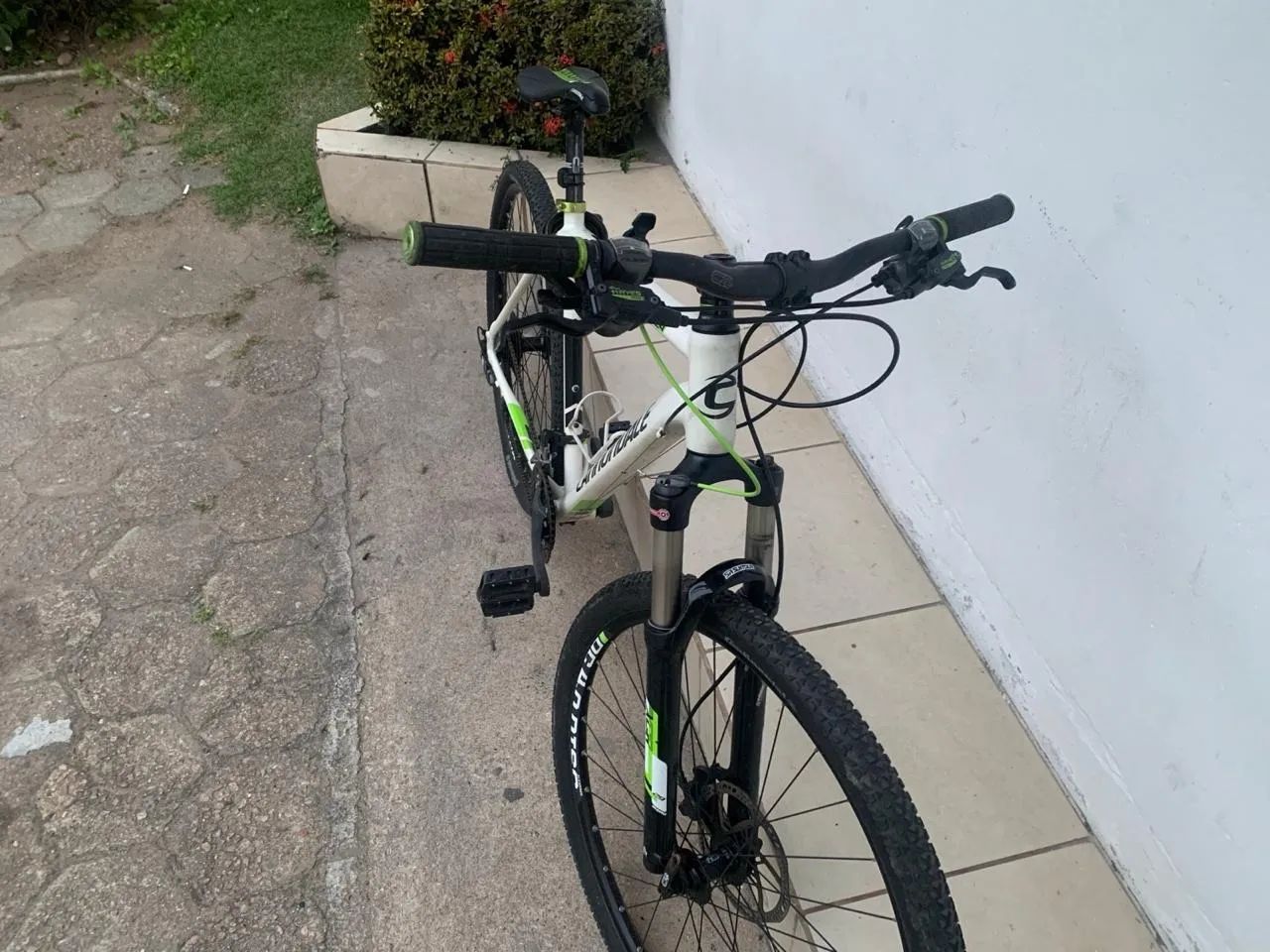 Cannondale - Trail 4 - Aro 29 - MTB - Foto 2