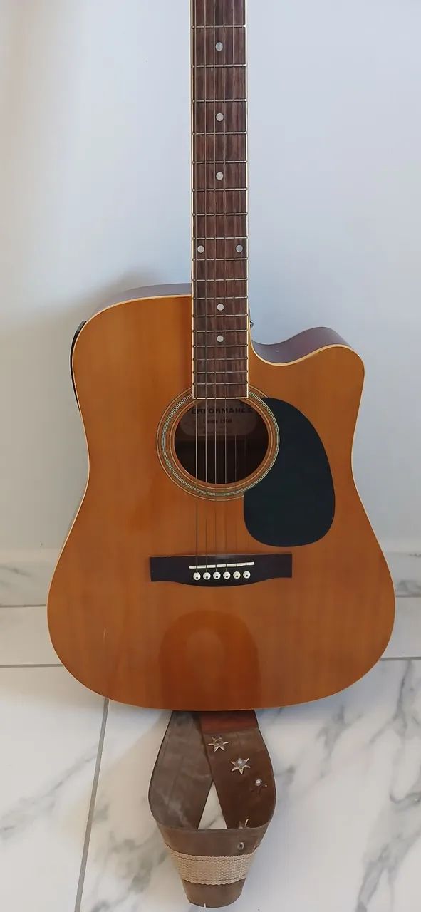 VIOLÃO A VENDA