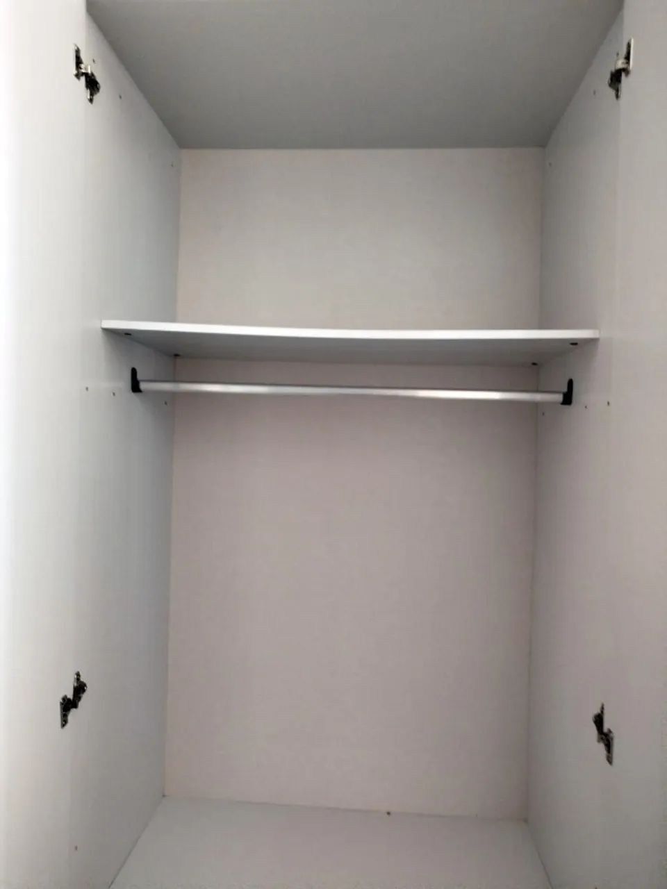 Guarda roupas com 2 portas - Foto 5