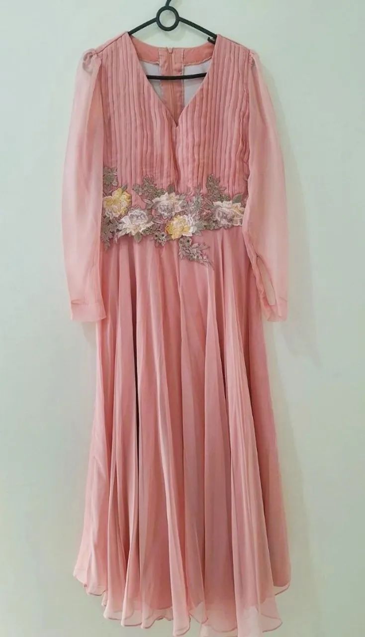 Vestido longo rosa para festas e eventos