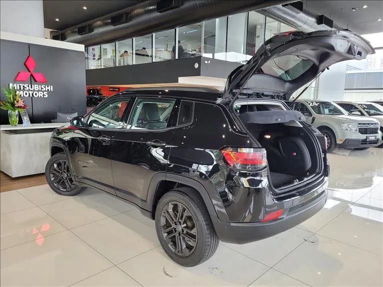 Jeep Compass LONG. TD 350 2.0 4x4 Diesel Aut., foto 7 de 16