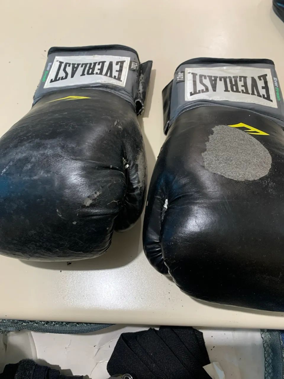Luva de boxe everlast 12 oz - Foto 2