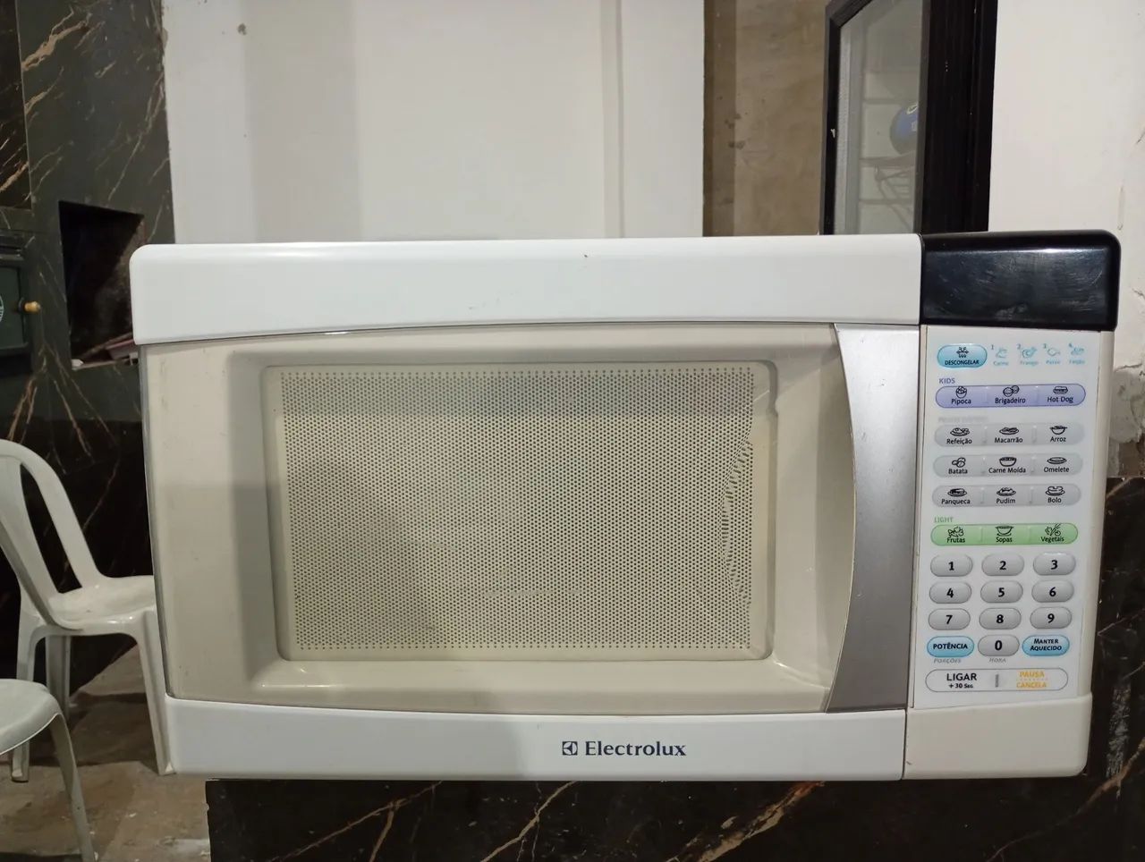 Microondas Electrolux 31  - Foto 2