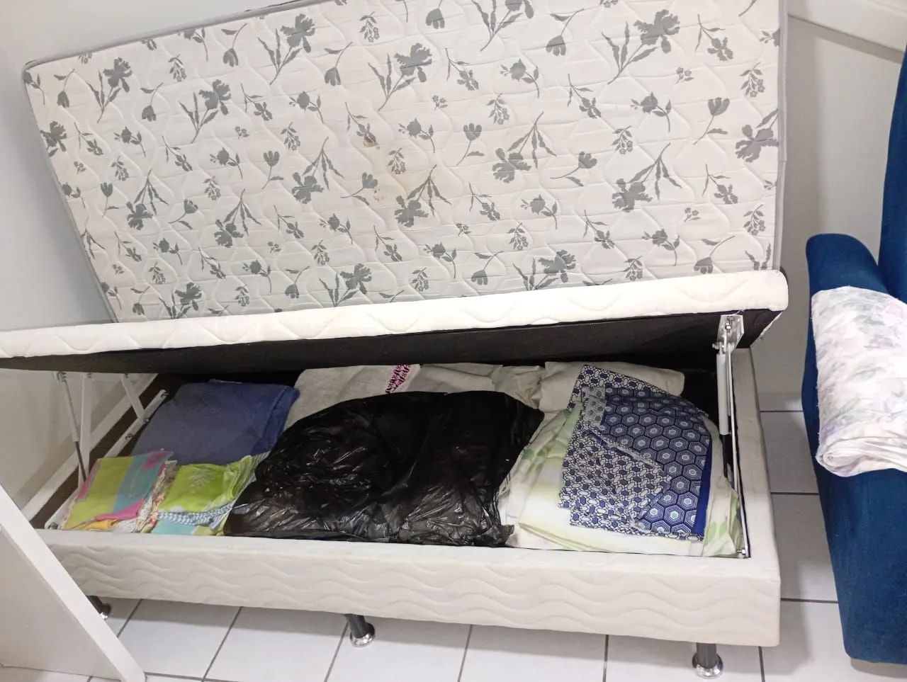 Cama de solteiro com baú  - Foto 2