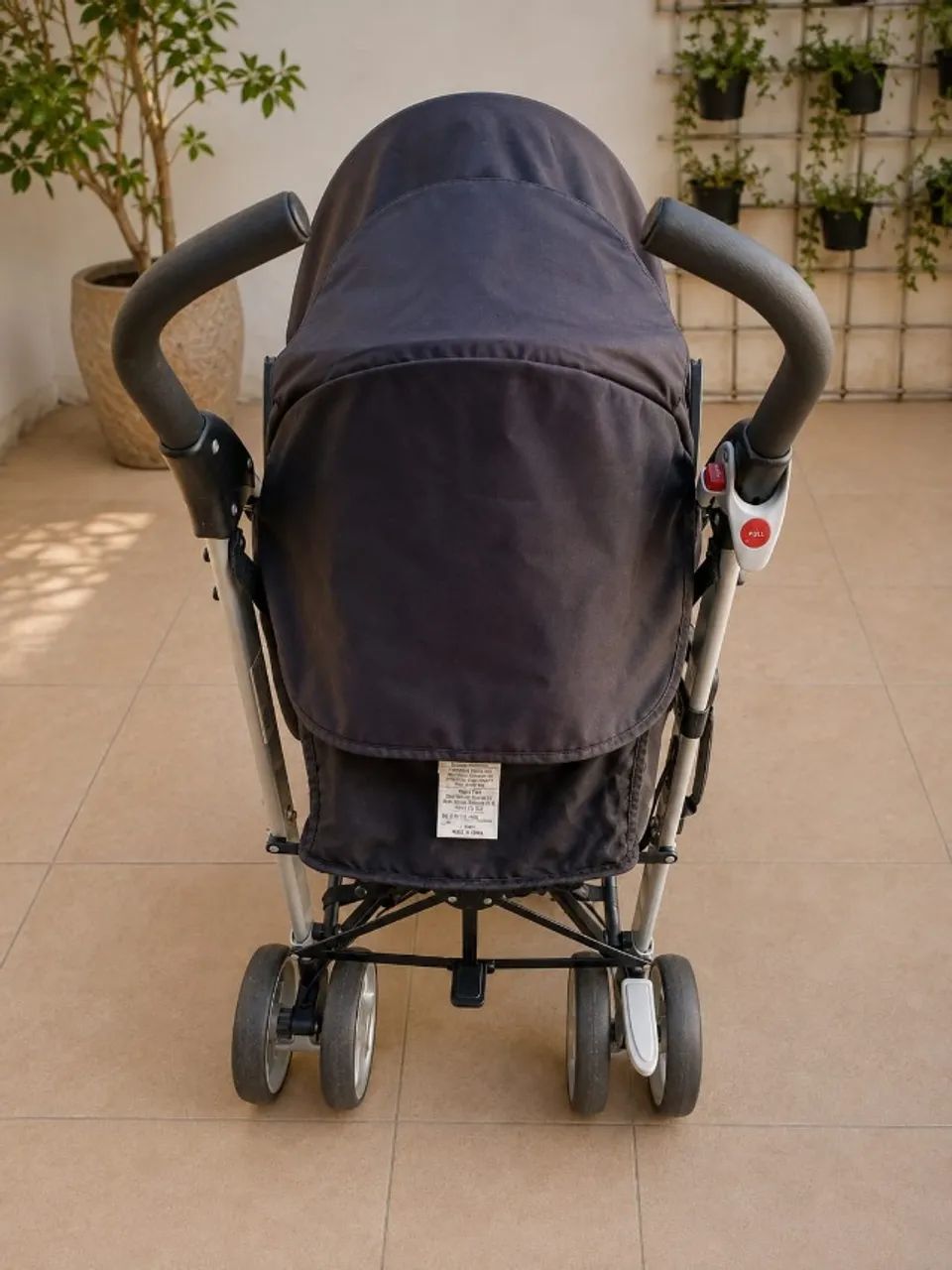 Carrinho de Bebê Graco - Conservado. - Foto 3