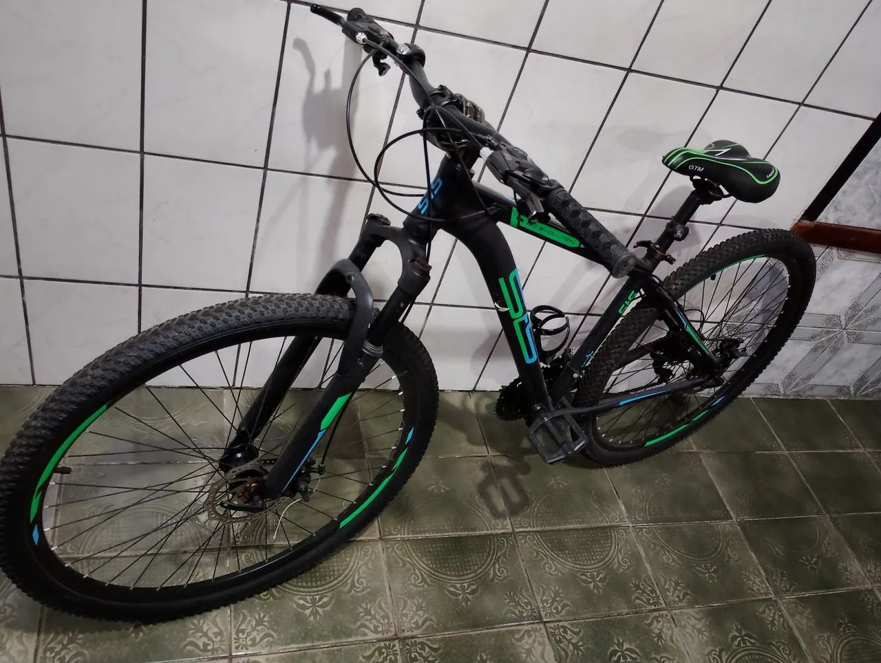 BICICLETA STATUS ARO 29 BIG EVOLUTION 3.0 PRETO VERDE AZUL 21V - Foto 3