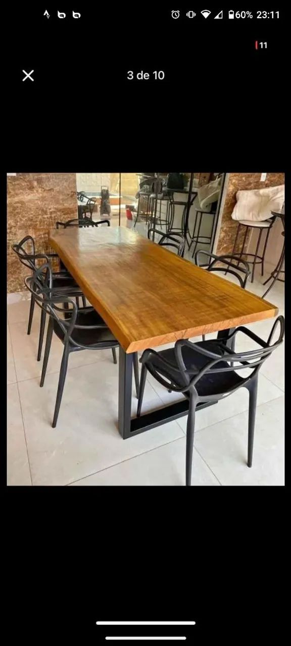 Mesa com base industrial de madeira maciça e com 10 cadeiras  - Foto 2