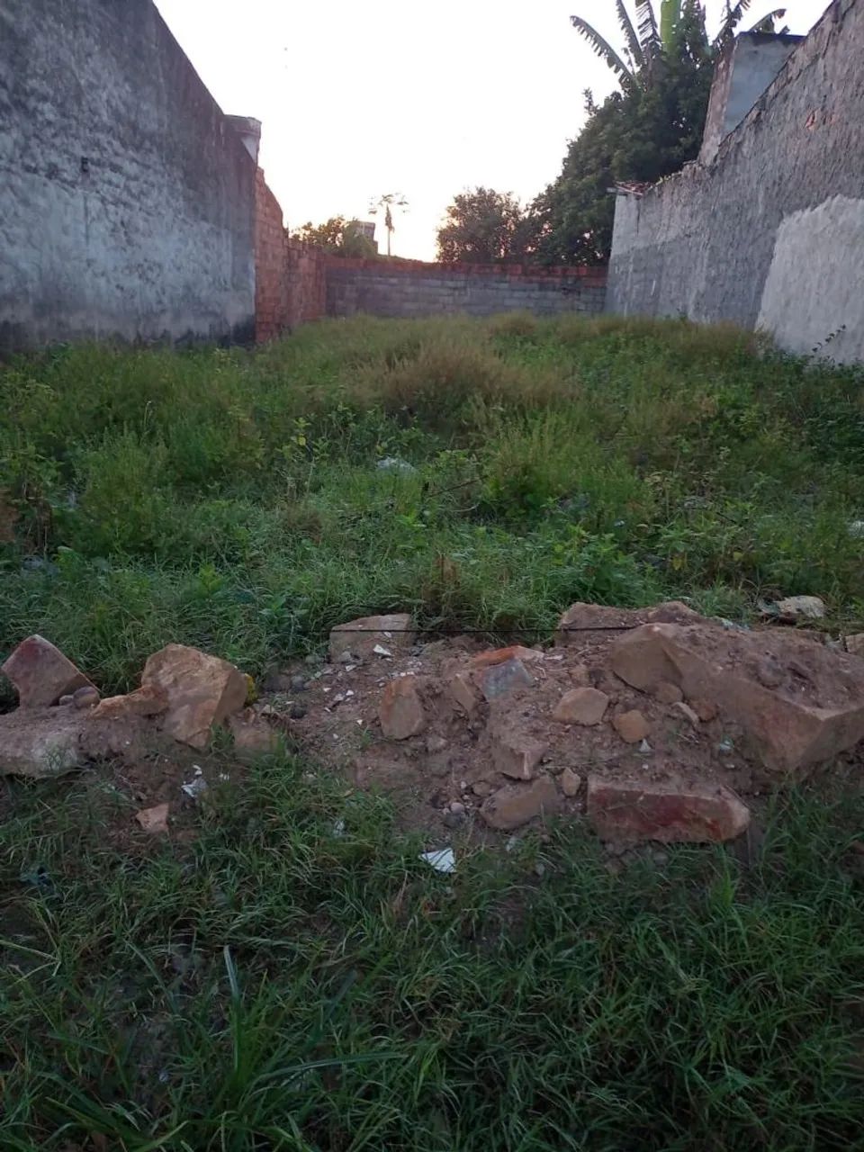 Vendo terreno 7.5m x 21.4m