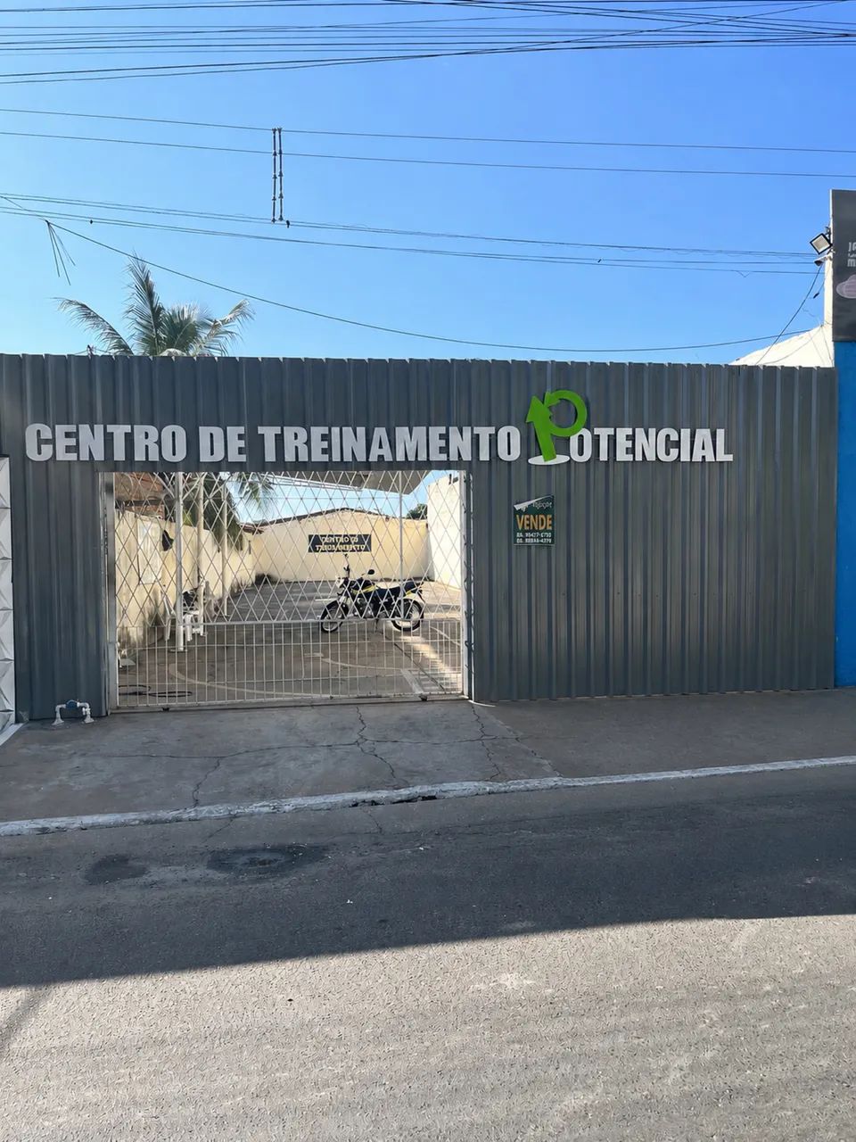 TERRENO COMERCIAL À VENDA